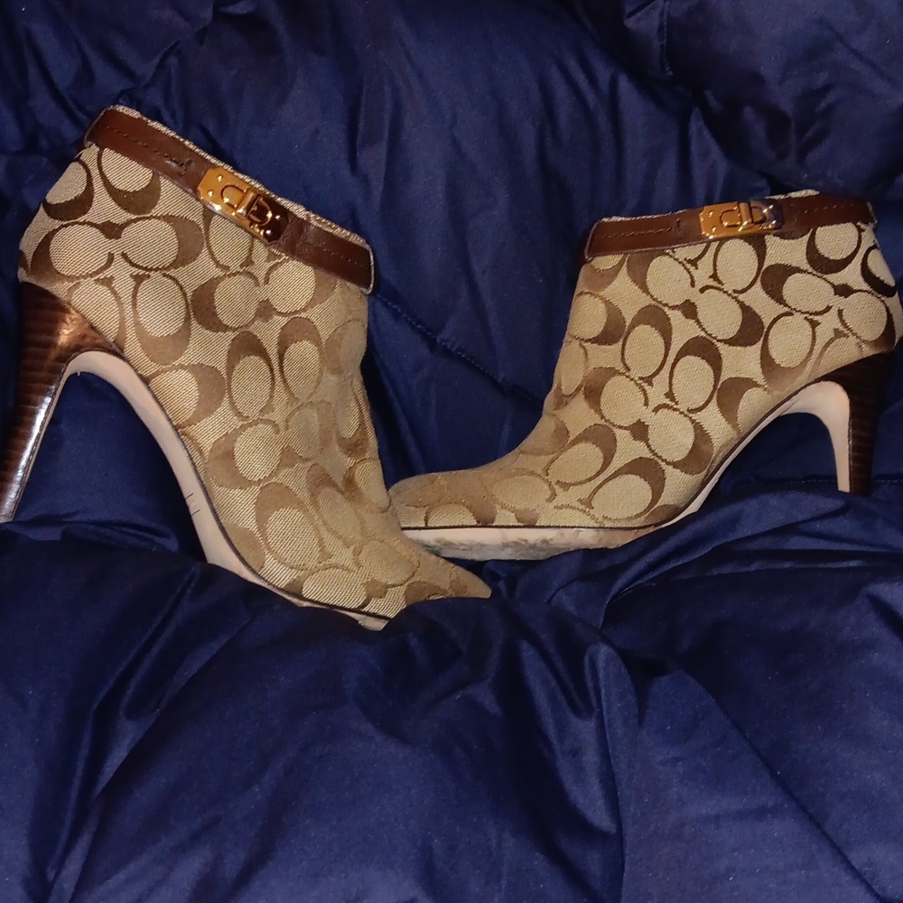 Coach Women's Brown  Ankle  Boots Booties 7  7 M Medium 7 B